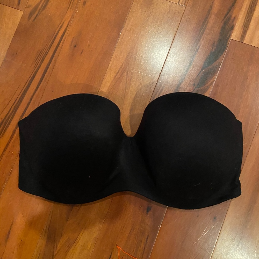 Body by Victoria strapless black bra